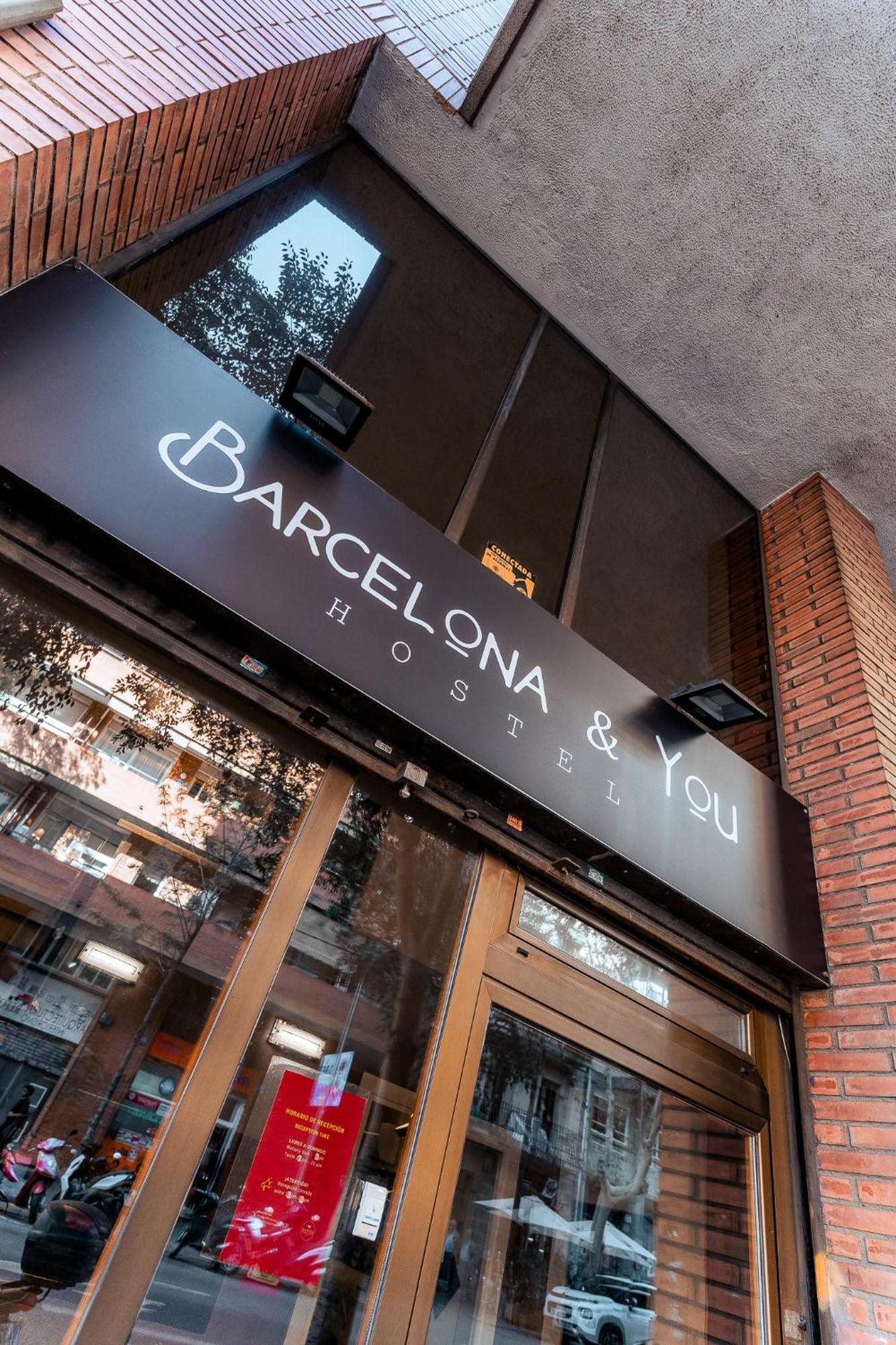 Barcelona & You Hostel Sagrada Familia Экстерьер фото