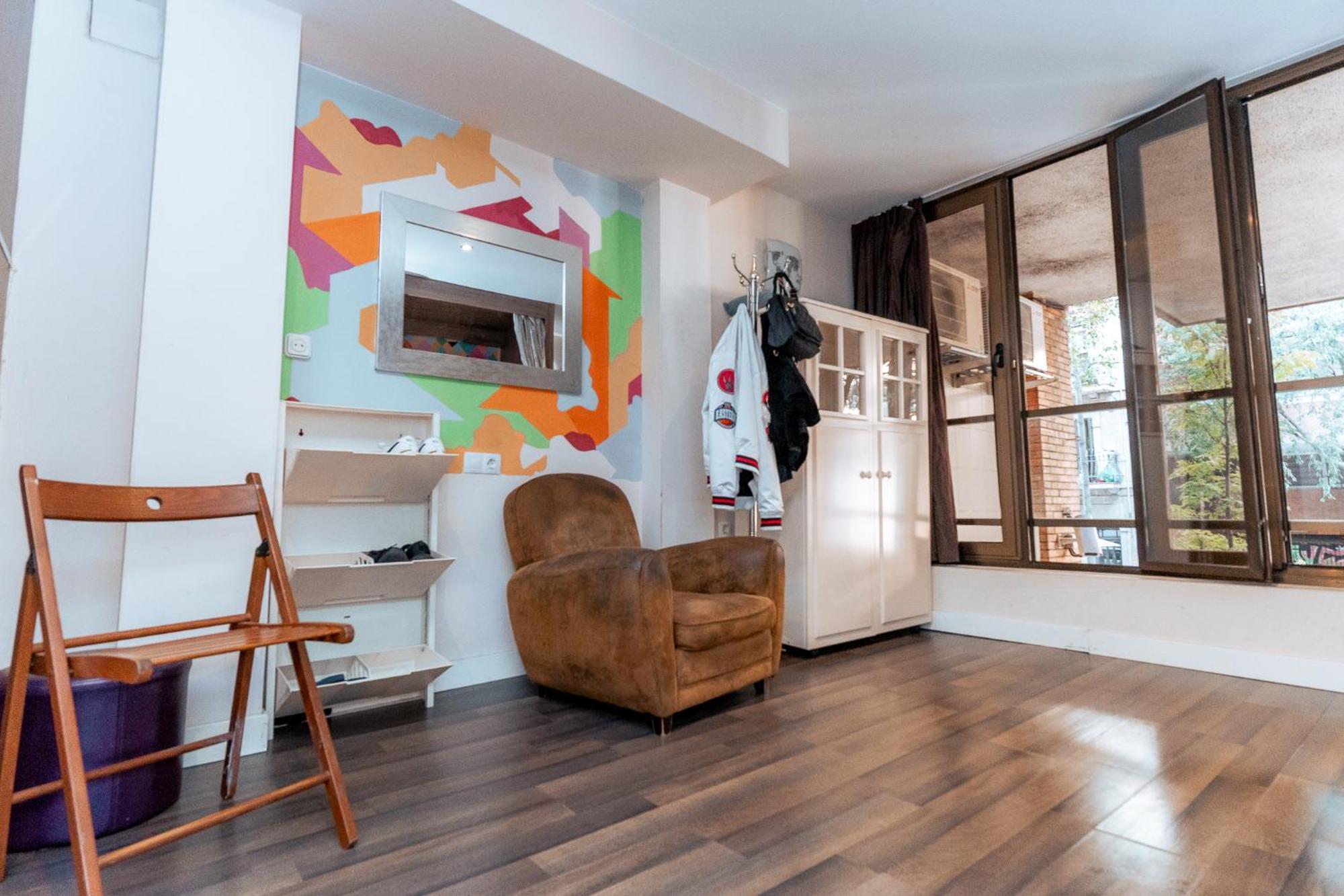 Barcelona & You Hostel Sagrada Familia Экстерьер фото