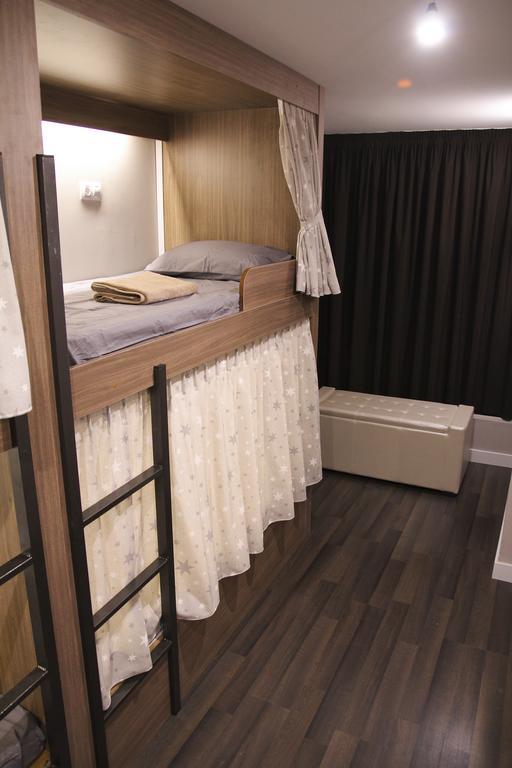 Barcelona & You Hostel Sagrada Familia Экстерьер фото